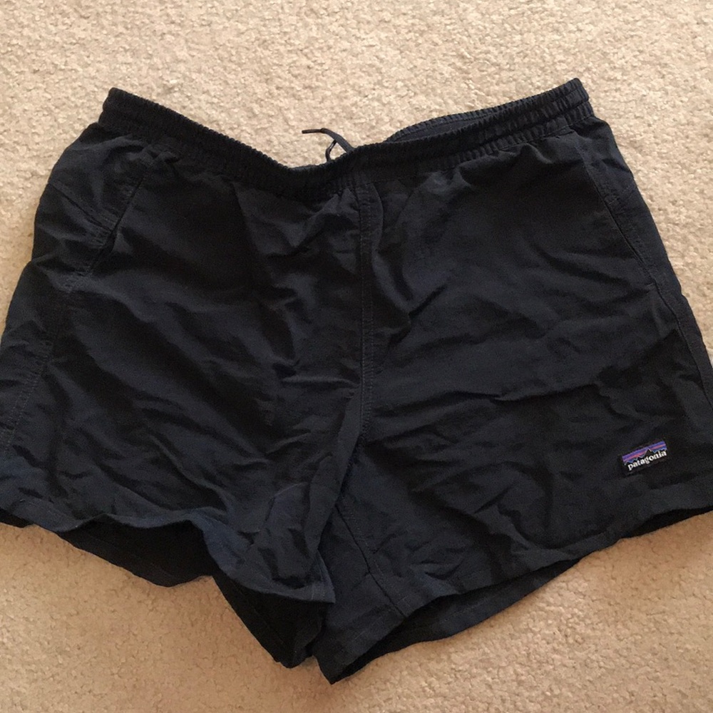 black patagonia shorts